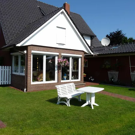 Kleinhaus, 95008 * Rhauderfehn